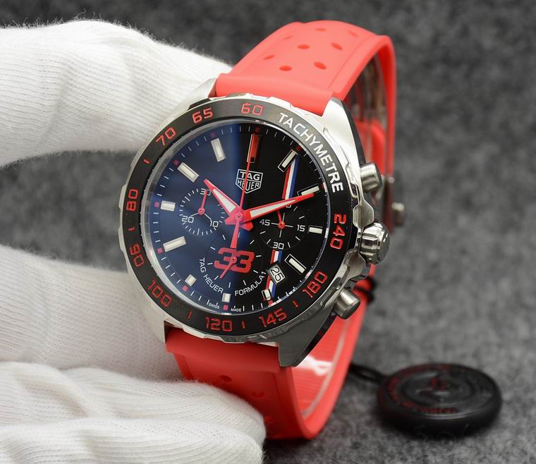 Tag Heuer men 44X16mm M17